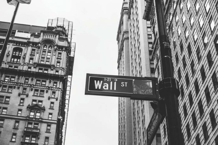 Hypocrite Warren Secretly Meets With JP Morgan CEO
