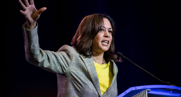 Kamala Harris’ ‘Mixed Messages’ on Healthcare Continue to Damage Her Campaign